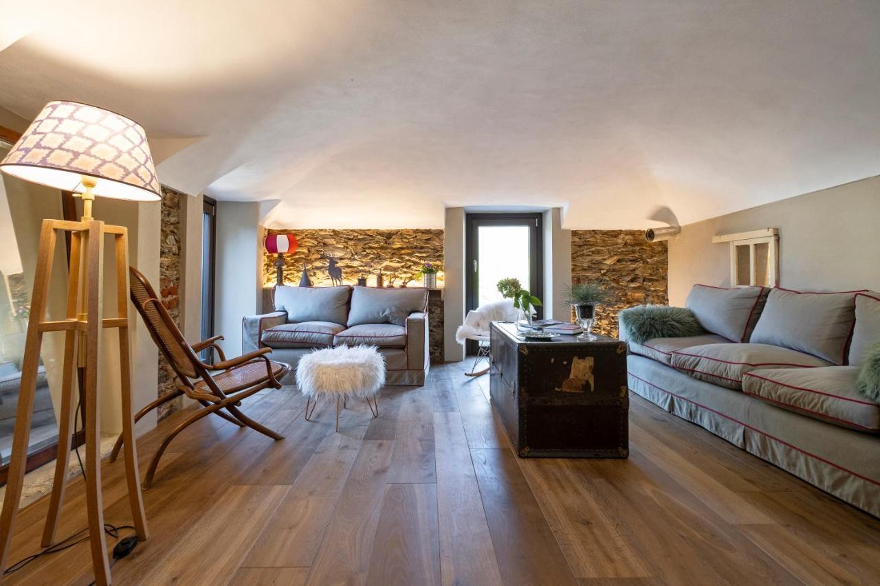 Bed and Breakfast L'Ozio Creativo Castelnuovo Nigra Esterno foto