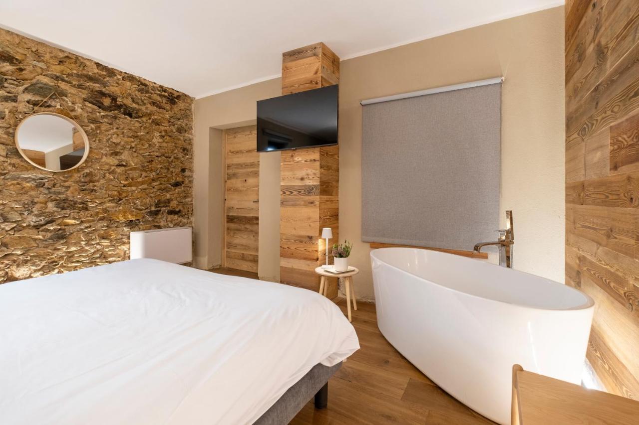 Bed and Breakfast L'Ozio Creativo Castelnuovo Nigra Esterno foto