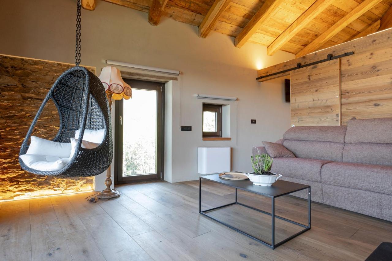 Bed and Breakfast L'Ozio Creativo Castelnuovo Nigra Esterno foto